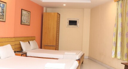Kings Crown VIP Road Kolkata Airport Room Type - Family AC Kings Crown VIP Road Kolkata Airport Room Type - Family AC