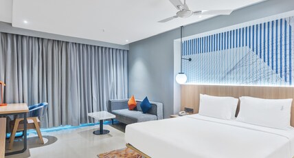 Holiday Inn Express & Suites Vijayawada by IHG Room Type - 1 Bedroom Suite Dining Kitchen