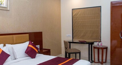 Raghu Mahal Hotels Room Type - Super Deluxe