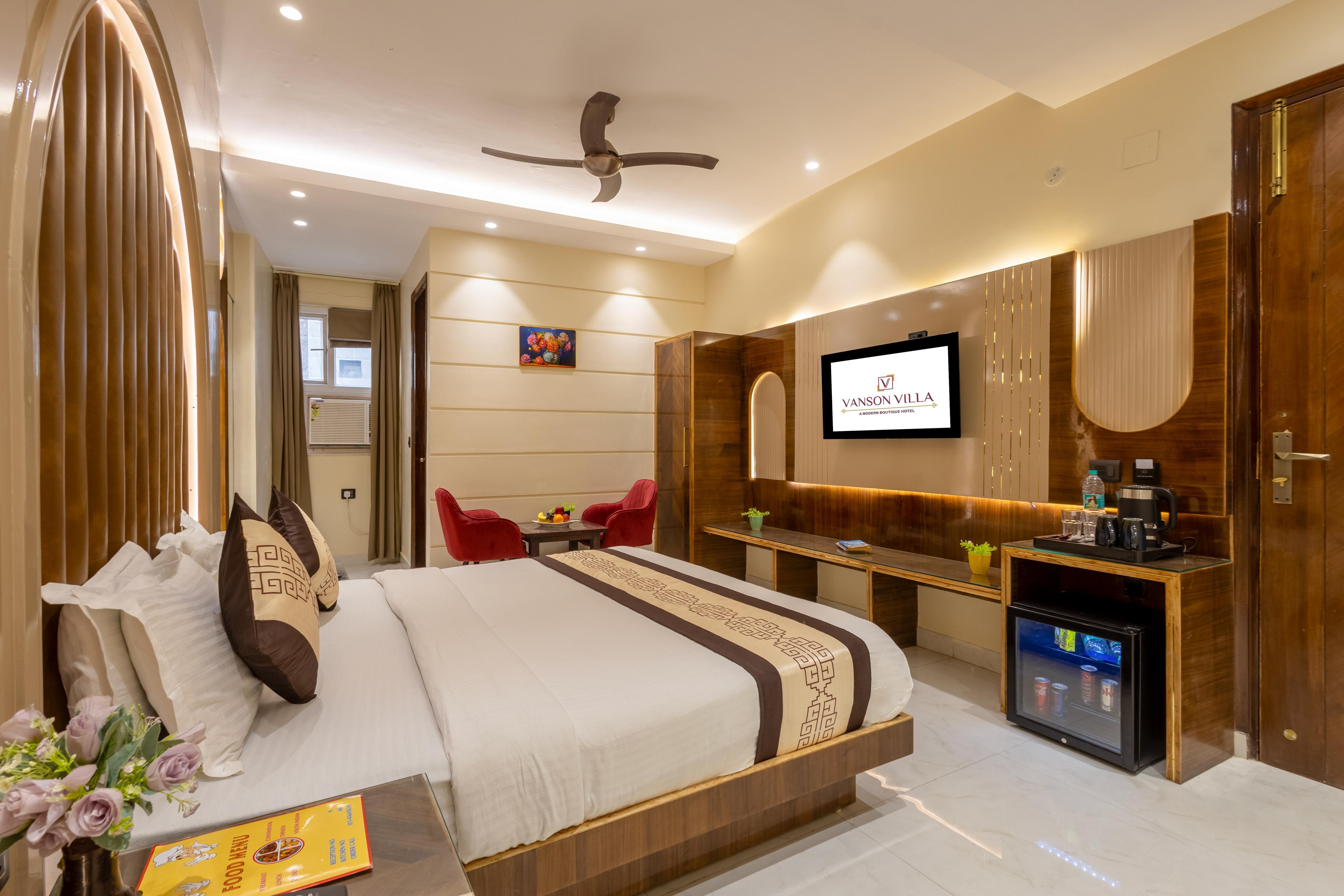 Hotel Vanson Palace near New Delhi Railway Station & Connaught Place - Tap to explore photos