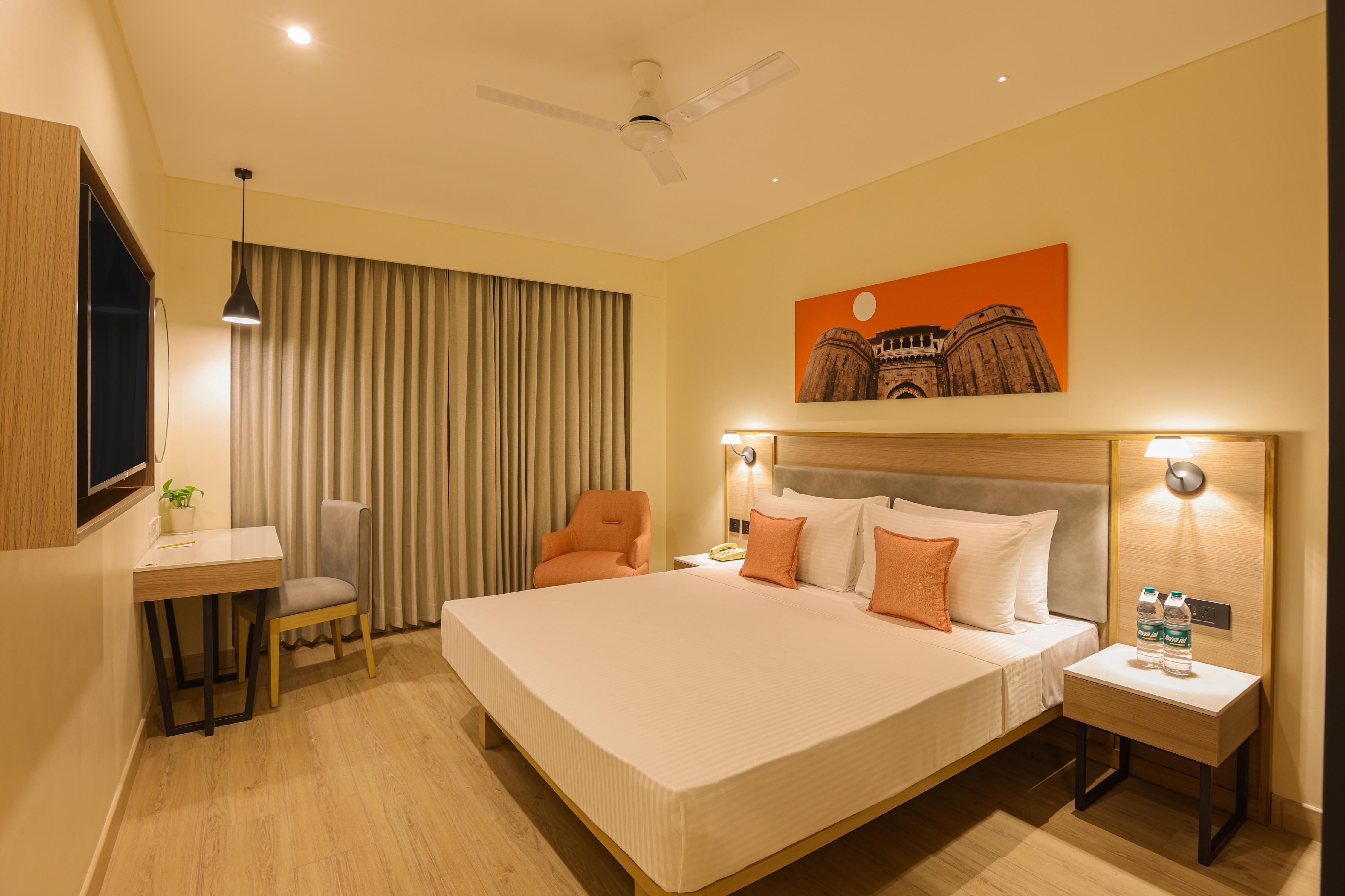  Lemon Tree Hotel, Chinchwad, Pune Room Type - Superior Double Room