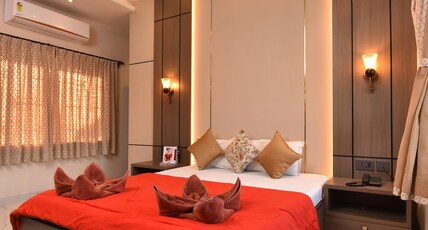 Basera Guest House Room Type - Premium Super Deluxe Room