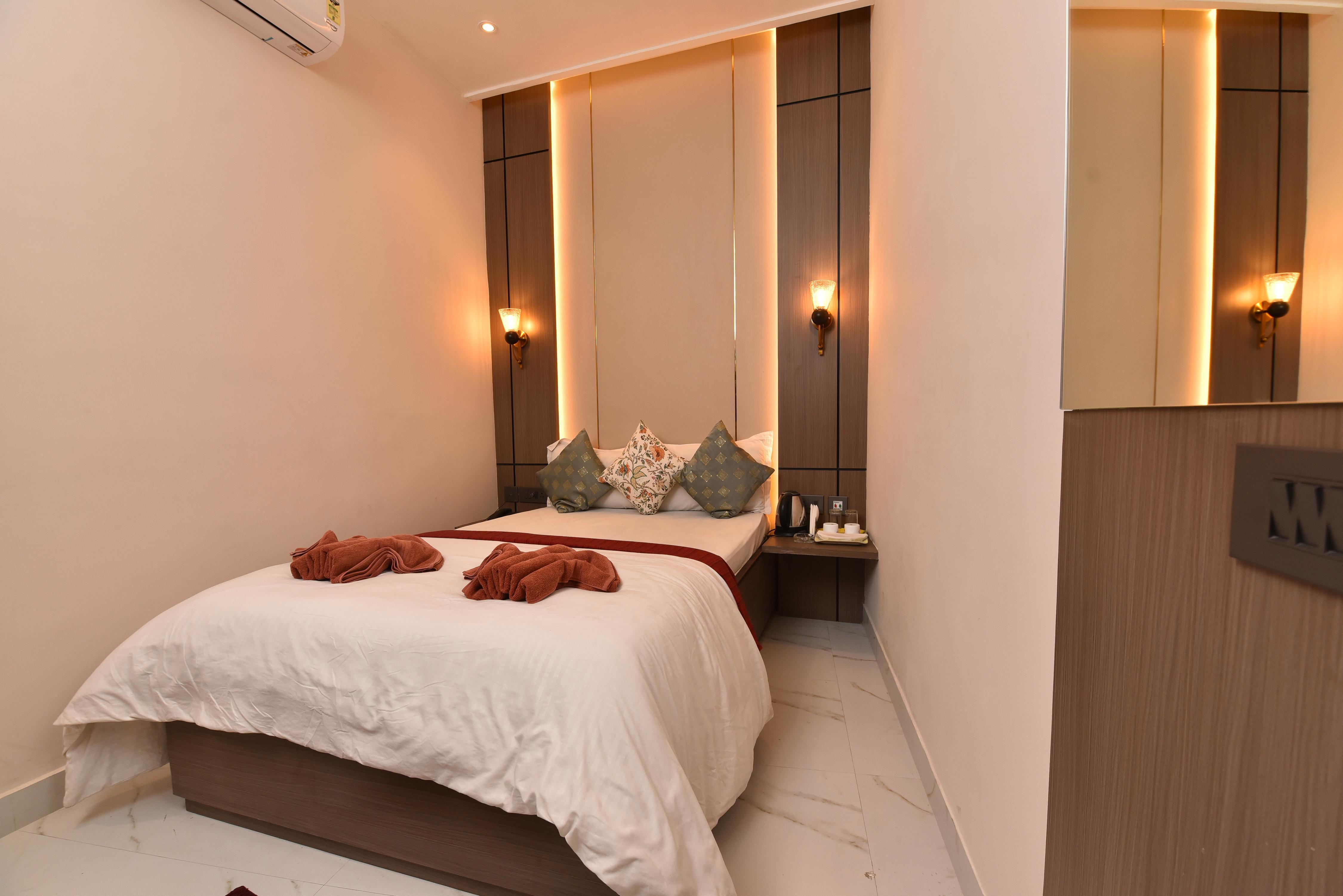 Basera Guest House - Tap to explore photos