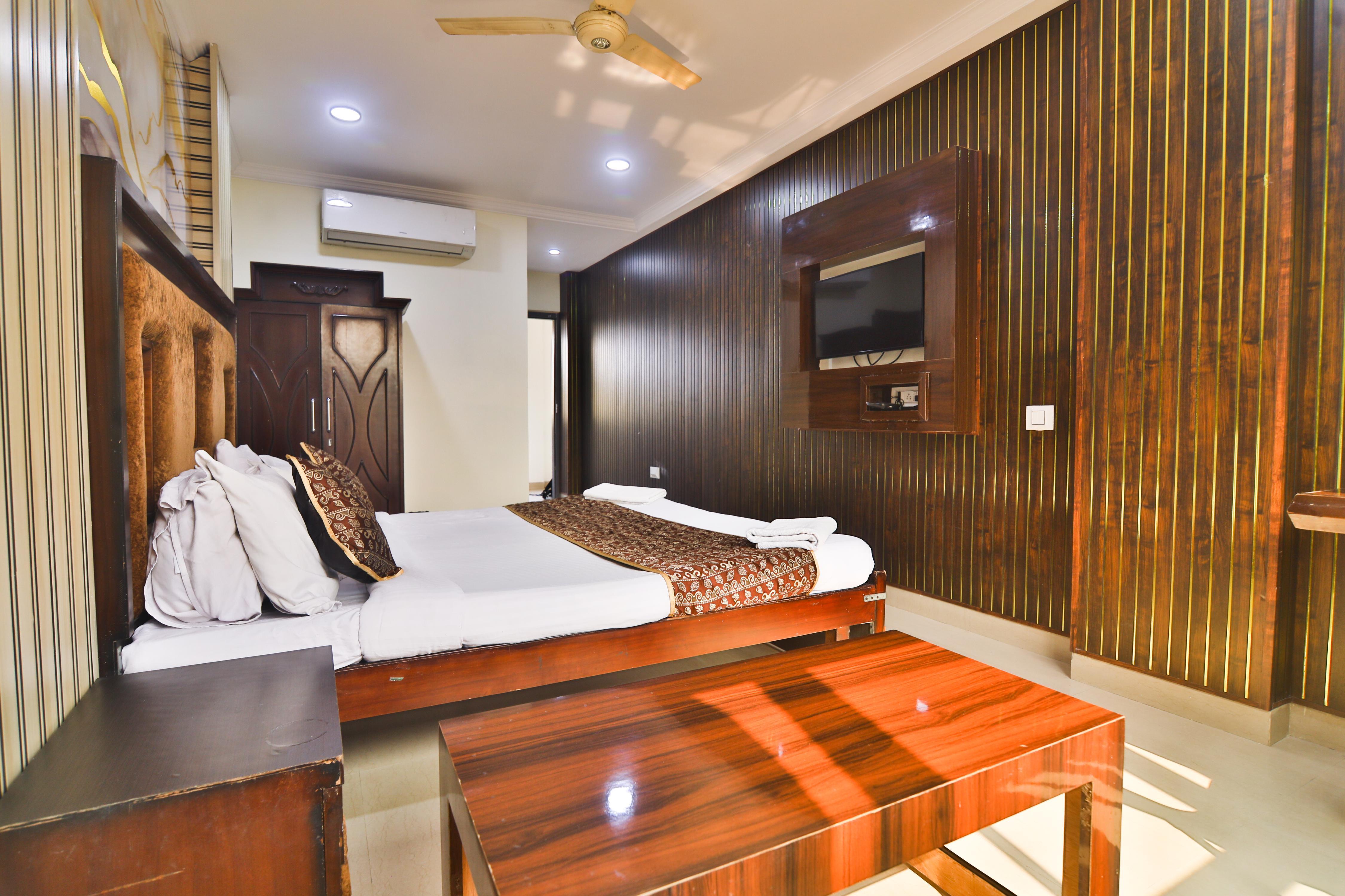 HOTEL ORIENTINN Room Type - ORIENT Executive Room