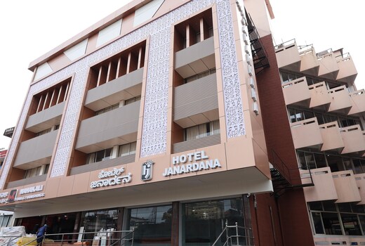 Hotel Janardana