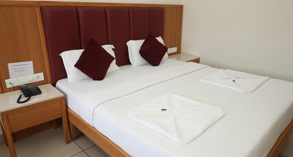 Hotel Janardana Room Type - Deluxe Double Ac
