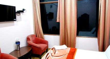 New Aditya Room Type - STANDARD DOUBLE BED NON A.C ( GANGA JI FACING ON GROUND FLOOR ONLY ) New Aditya Room Type - STANDARD DOUBLE BED NON A.C ( GANGA JI FACING ON GROUND FLOOR ONLY )
