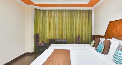 Hotel Gurupriya Room Type - Deluxe Room