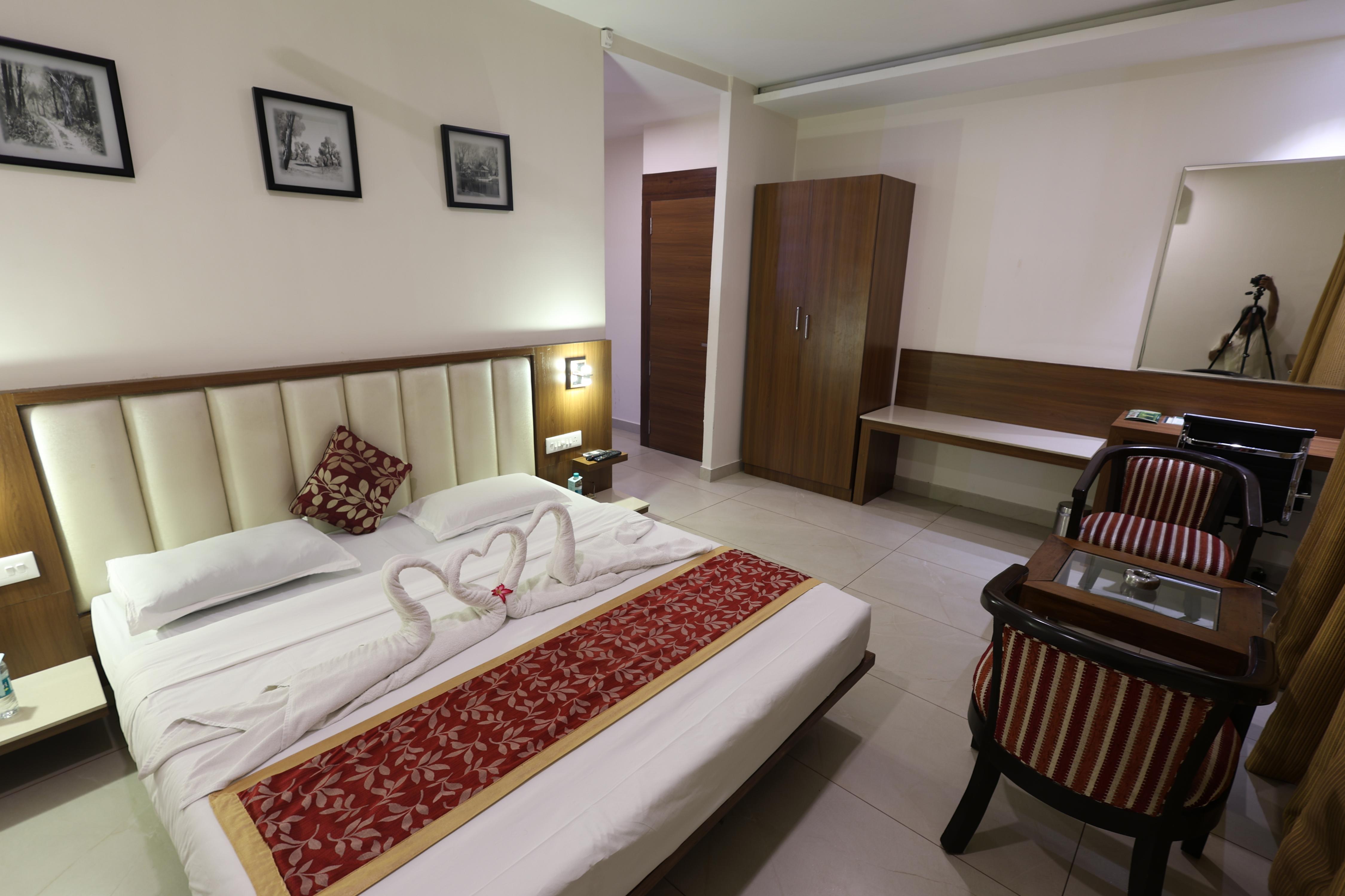 Hotel Abirami Residency - Tap to explore photos