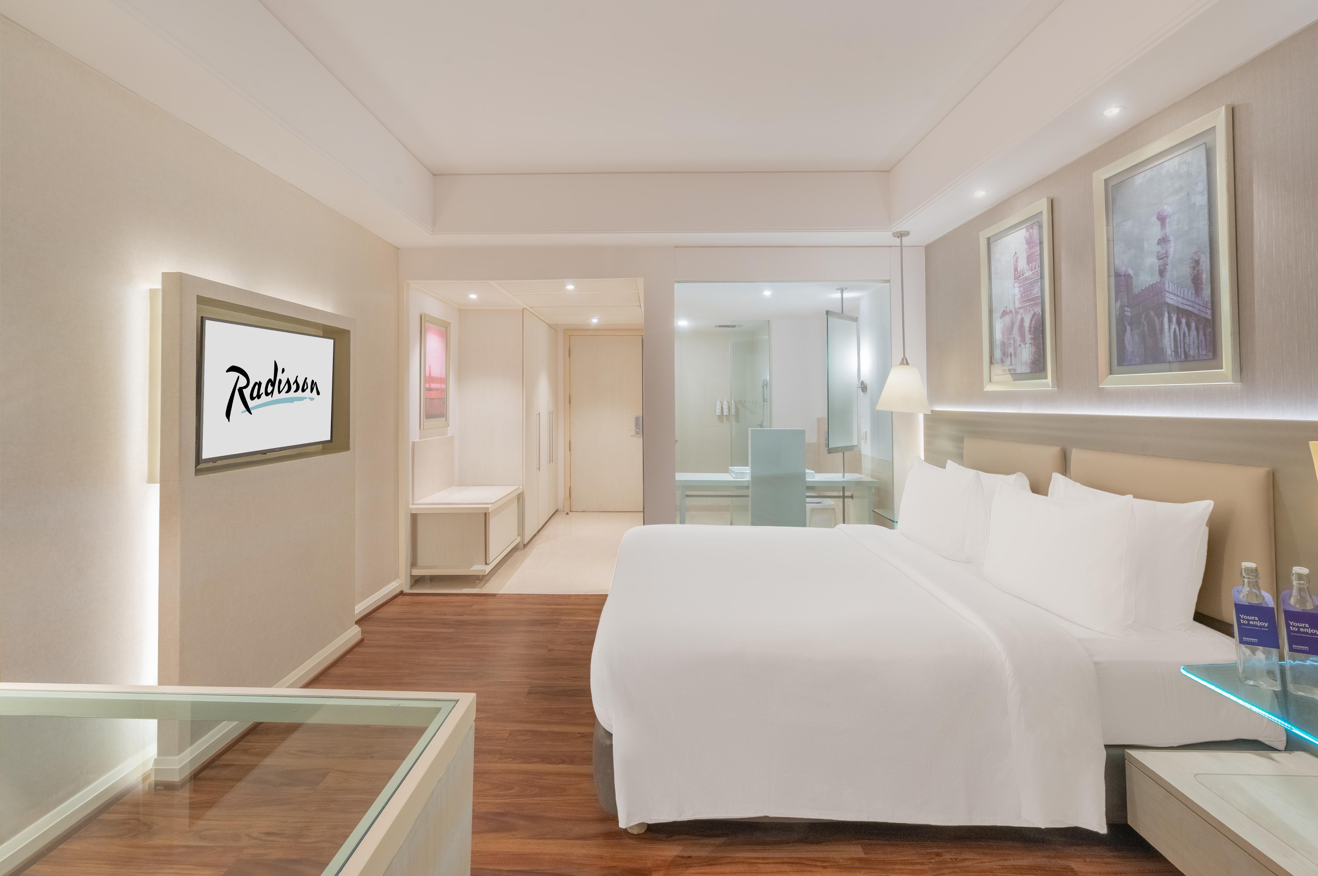 Radisson Hyderabad Hitec City - Tap to explore photos