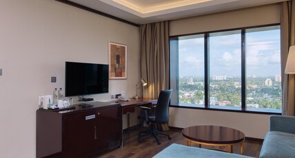 Holiday Inn Cochin Room Type - 1 BEDROOM EXECUTIVE SUITE NONSMOKING