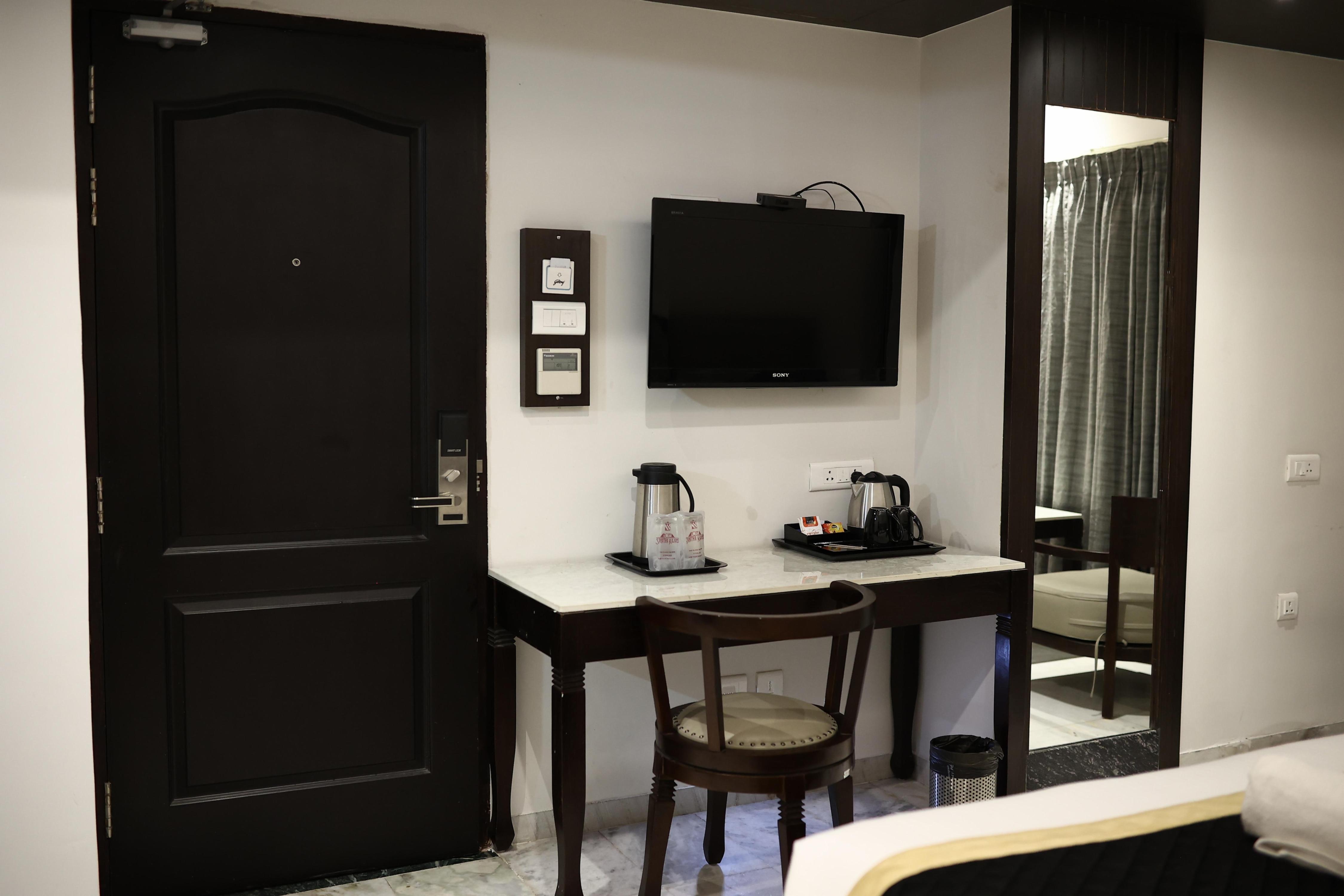 Hotel Saratha Rajans - Tap to explore photos