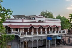 Hotel Green Castle ( Heritage Hotel )