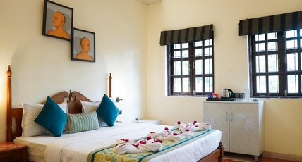 Hotel Green Castle ( Heritage Hotel ) Room Type - Deluxe Room with Smart TV