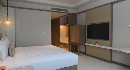 Taj Agra Room Type - Luxury Room King Bed