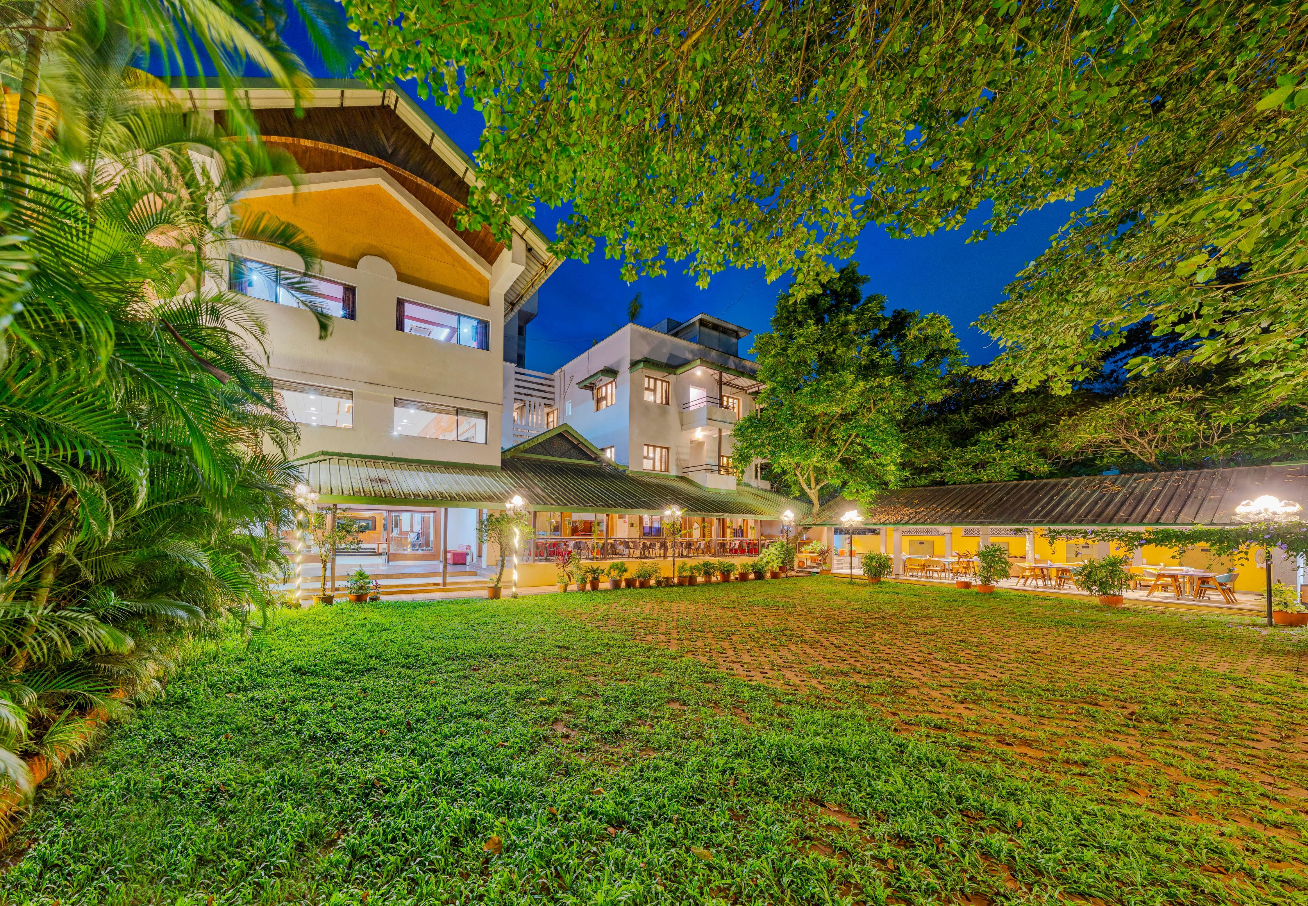 Address of Hotel Woodland