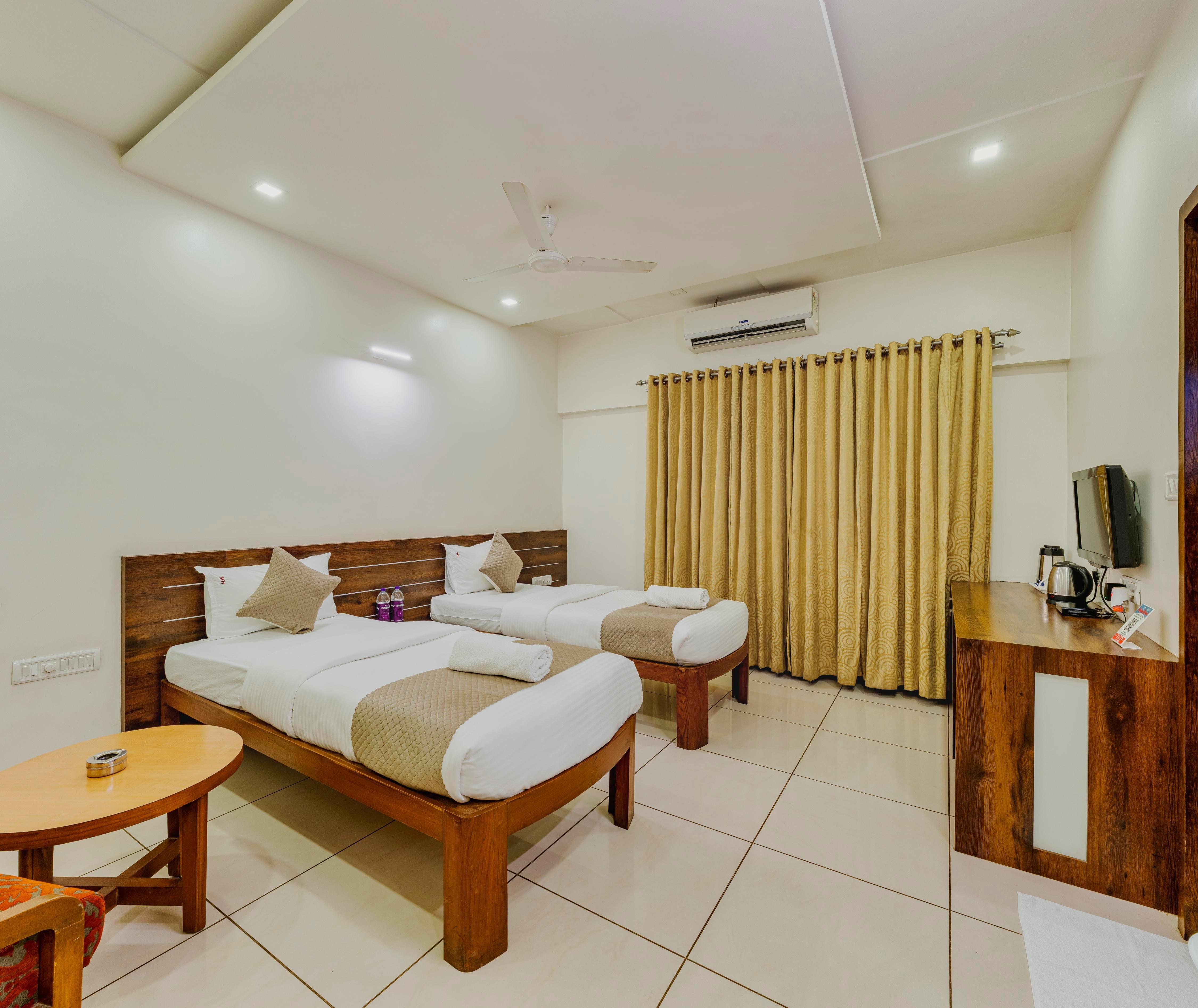 Hotel Woodland Room Type - Executive Twin Room AC