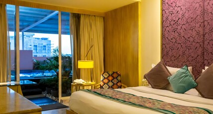 Hotel Royal Orchid Jaipur Room Type - Premium Plunge Pool King Room with Bath Tub