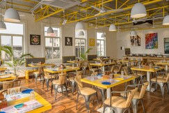 Bedzzz Varanasi by Leisure Hotels |1 Km from Dashashwamedh Ghat