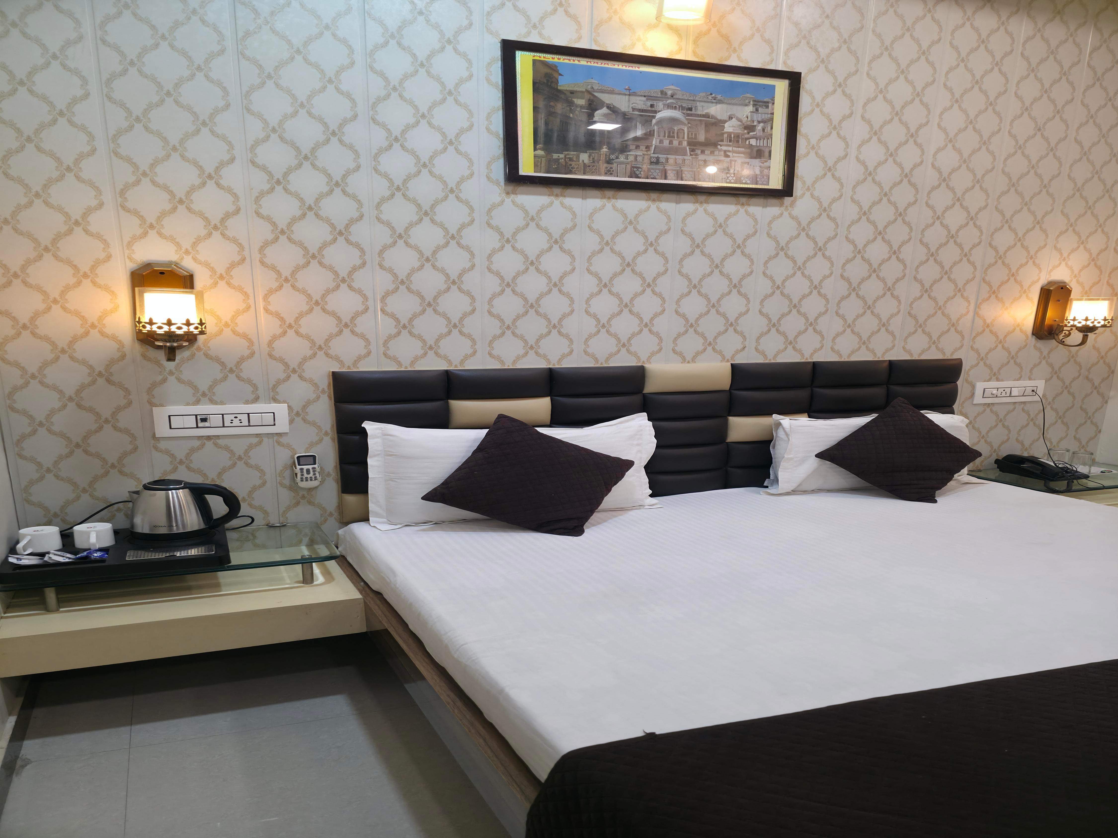 Hotel Bharat Niwas Room Type - Super Deluxe Ac Room