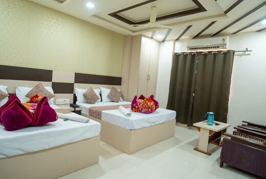 Hotel Siddhi Vinayak