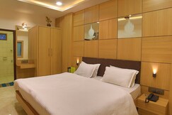 Hotel Mamta Palace - 500 Meters from Nakki Lake Mount Abu