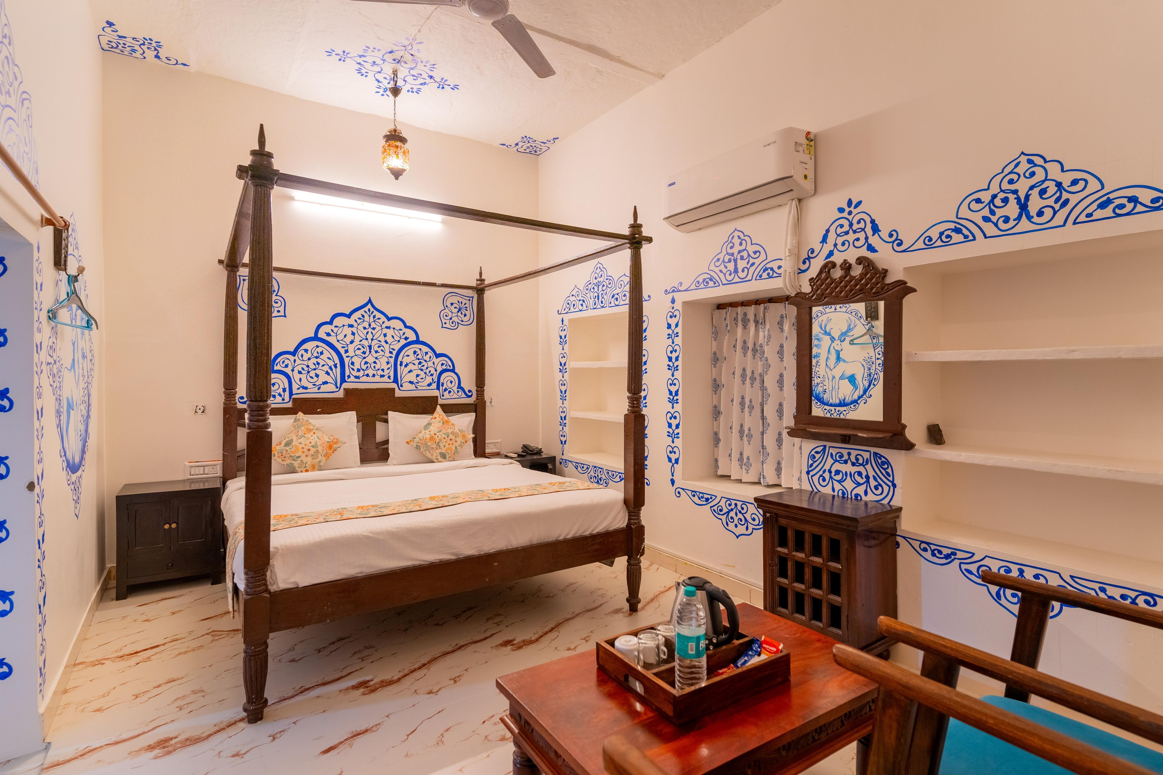 Storica Stays - Panorama Haveli Room Type - Interconnected Family Room With Lake View (1 King bed + 2 Single Bed) Storica Stays - Panorama Haveli Room Type - Interconnected Family Room With Lake View (1 King bed + 2 Single Bed)