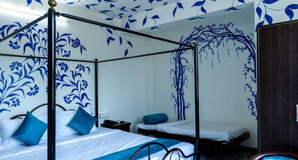 Storica Stays - Panorama Haveli Room Type - Triple Room (1 Double bed + 1 Single Bed)