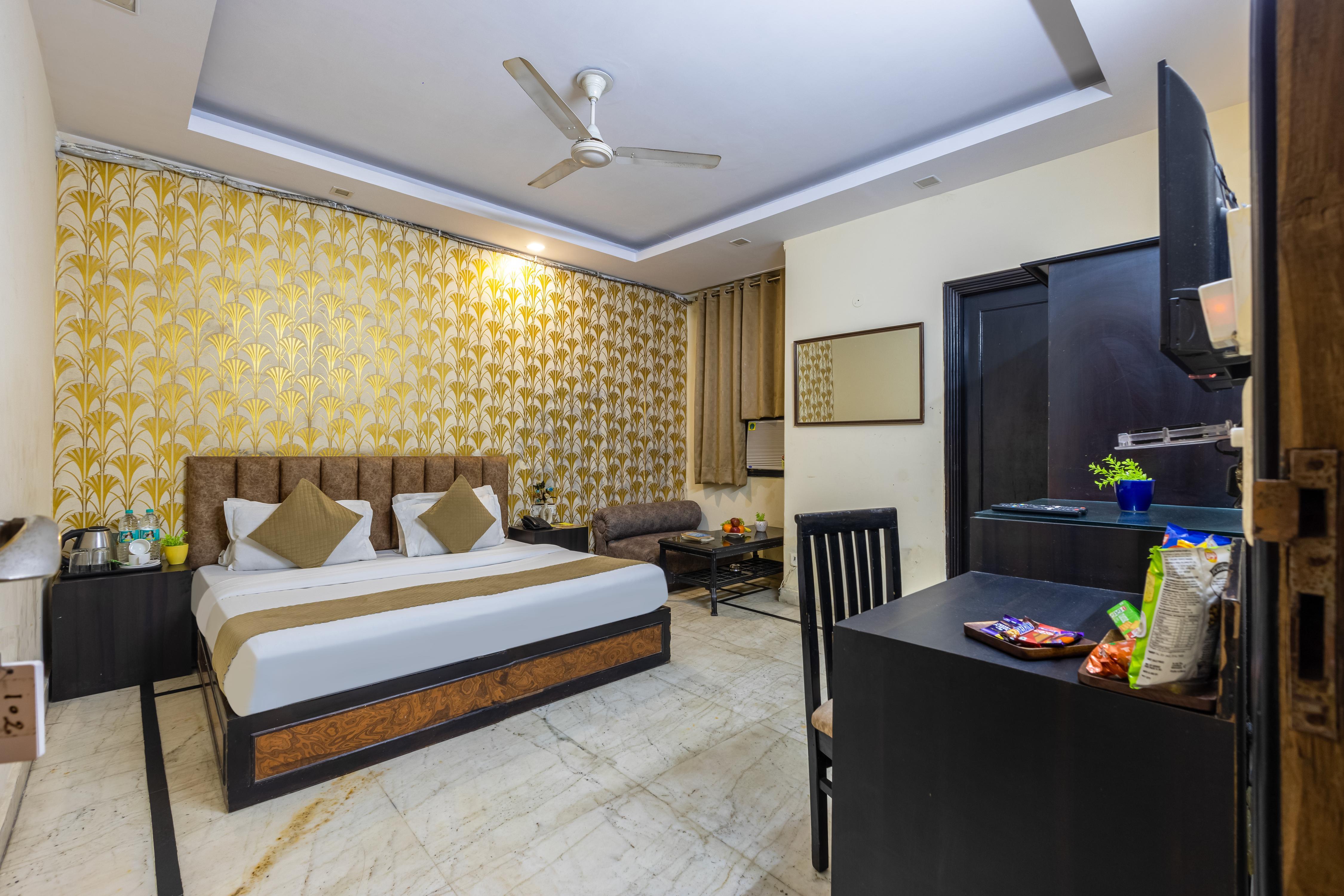 Hotel Ashoka International - Near Ganga Ram & BLK Hospital At Karol Bagh Metro Station - Tap to explore photos