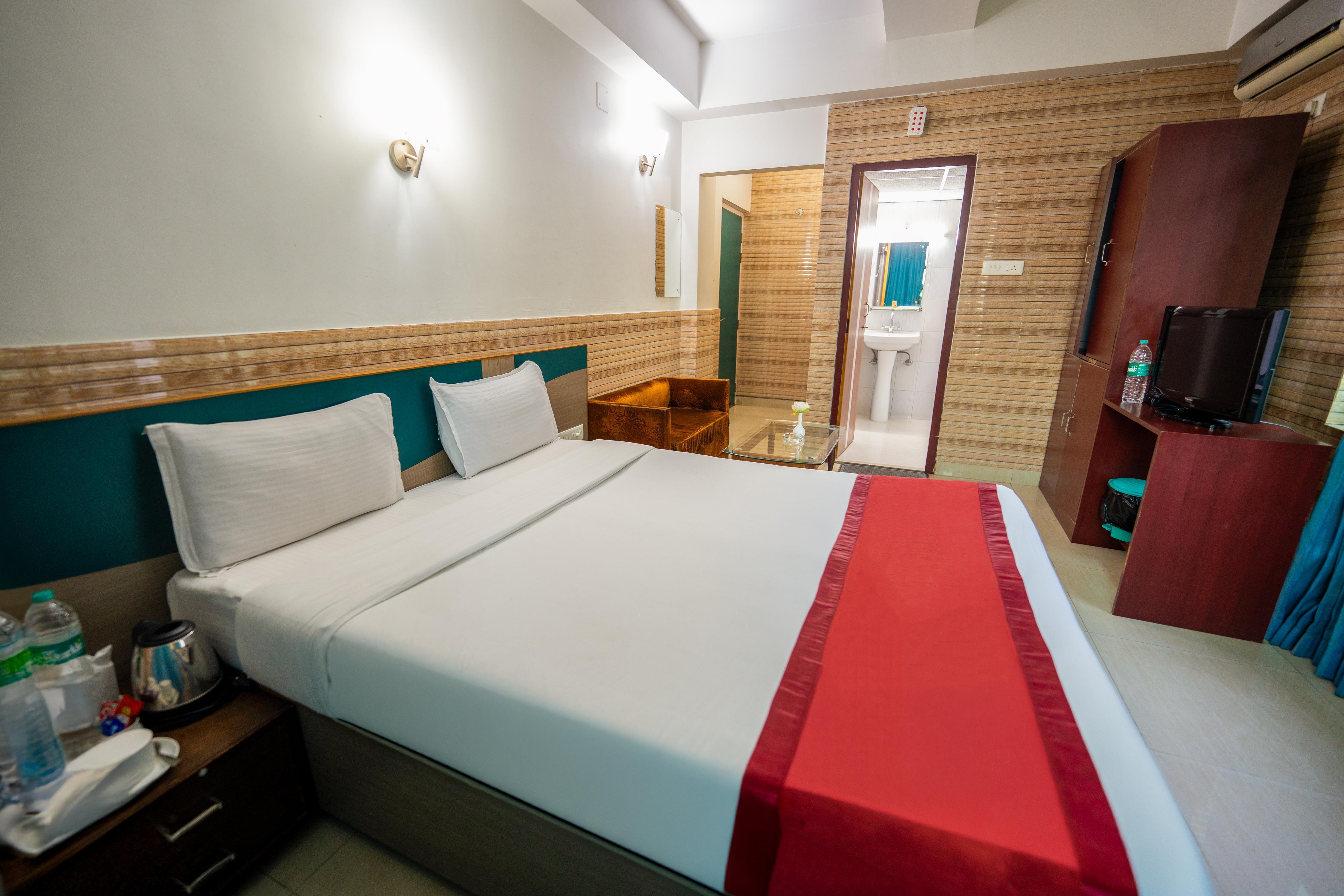 Hotel Monarch Aachal - Tap to explore photos