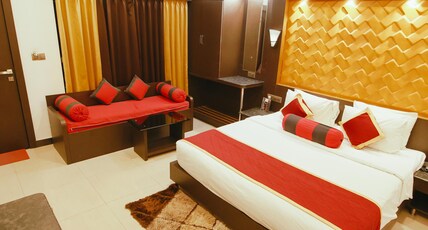 Coorg Jungle Camp Backwater Resort Room Type - Honeymoon Cottage with Balcony and Bathtub