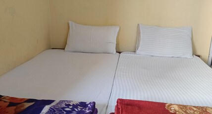 hotel geetanjali Room Type - Double Standard Non Ac Room