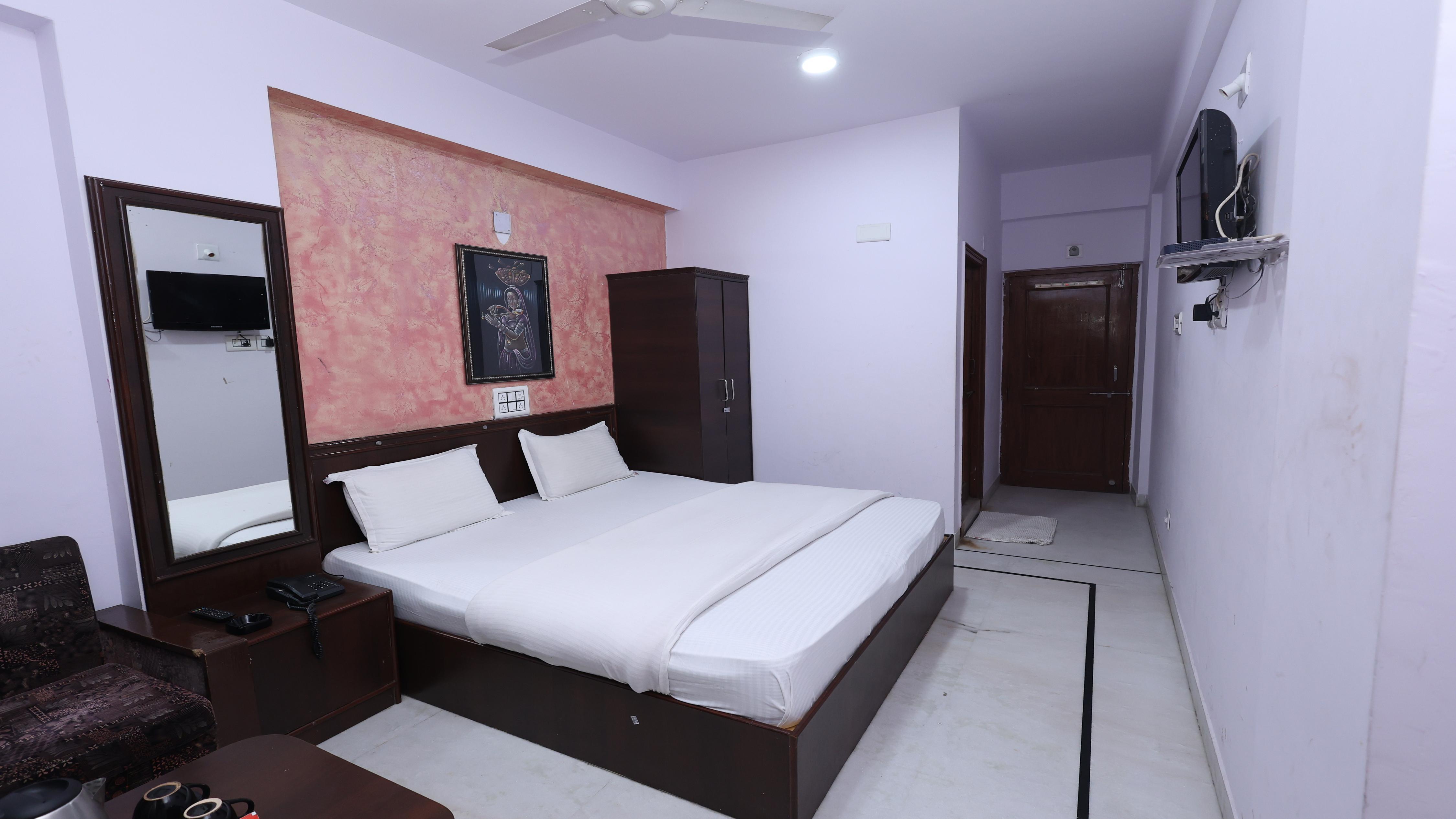 Hotel Udai Palace - Near Bus Stand & Railway Station