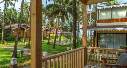 La Cabana Beach Resort & Spa Room Type - Superior Chalet with Jacuzzi La Cabana Beach Resort & Spa Room Type - Superior Chalet with Jacuzzi