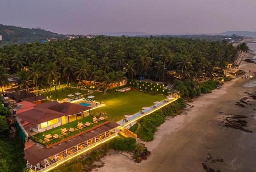 La Cabana Beach Resort & Spa