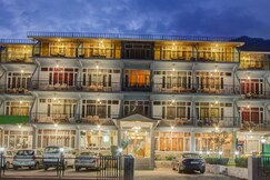 Hotel Natraj (500 Mtrs from Volvo Bus Stand)