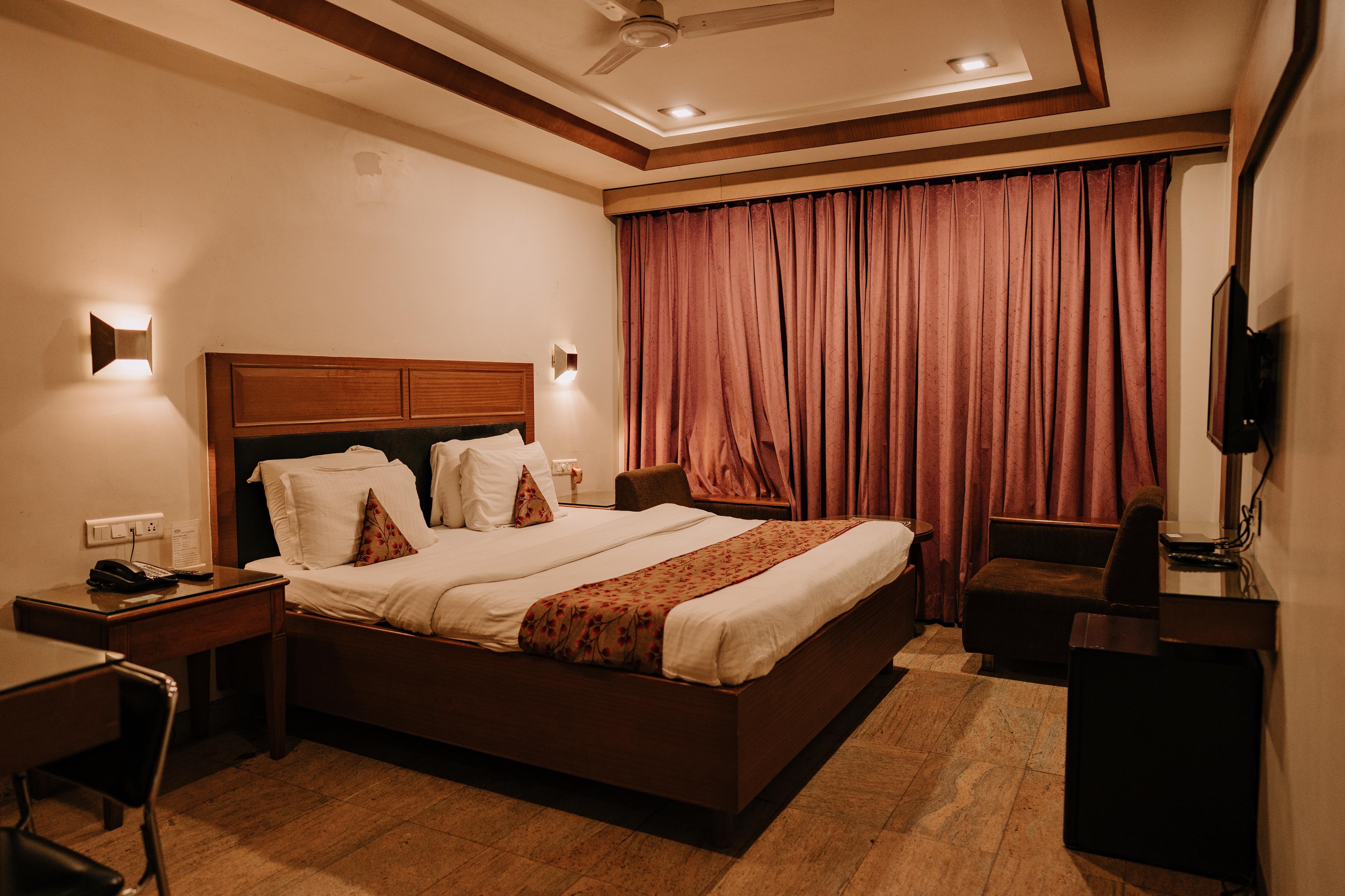 Hotel Punjab Palace Room Type - Silver Room
