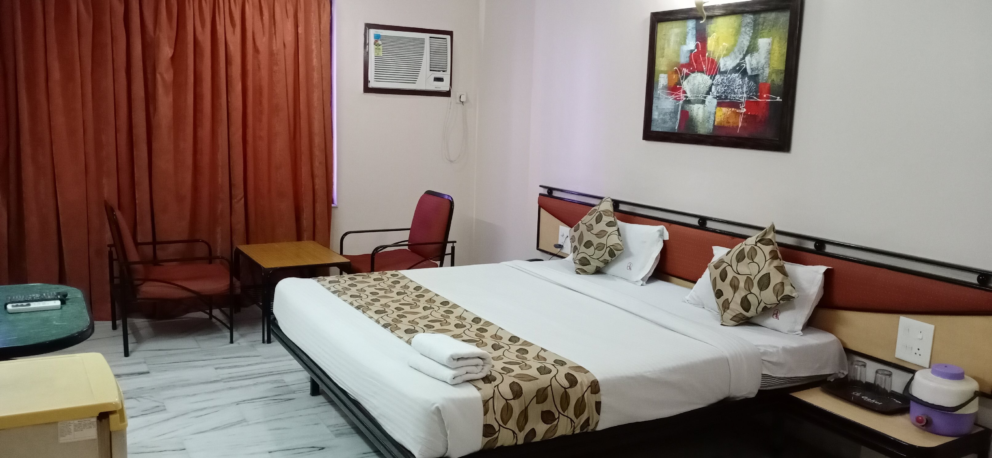 Gokul Hotel - Tap to explore photos