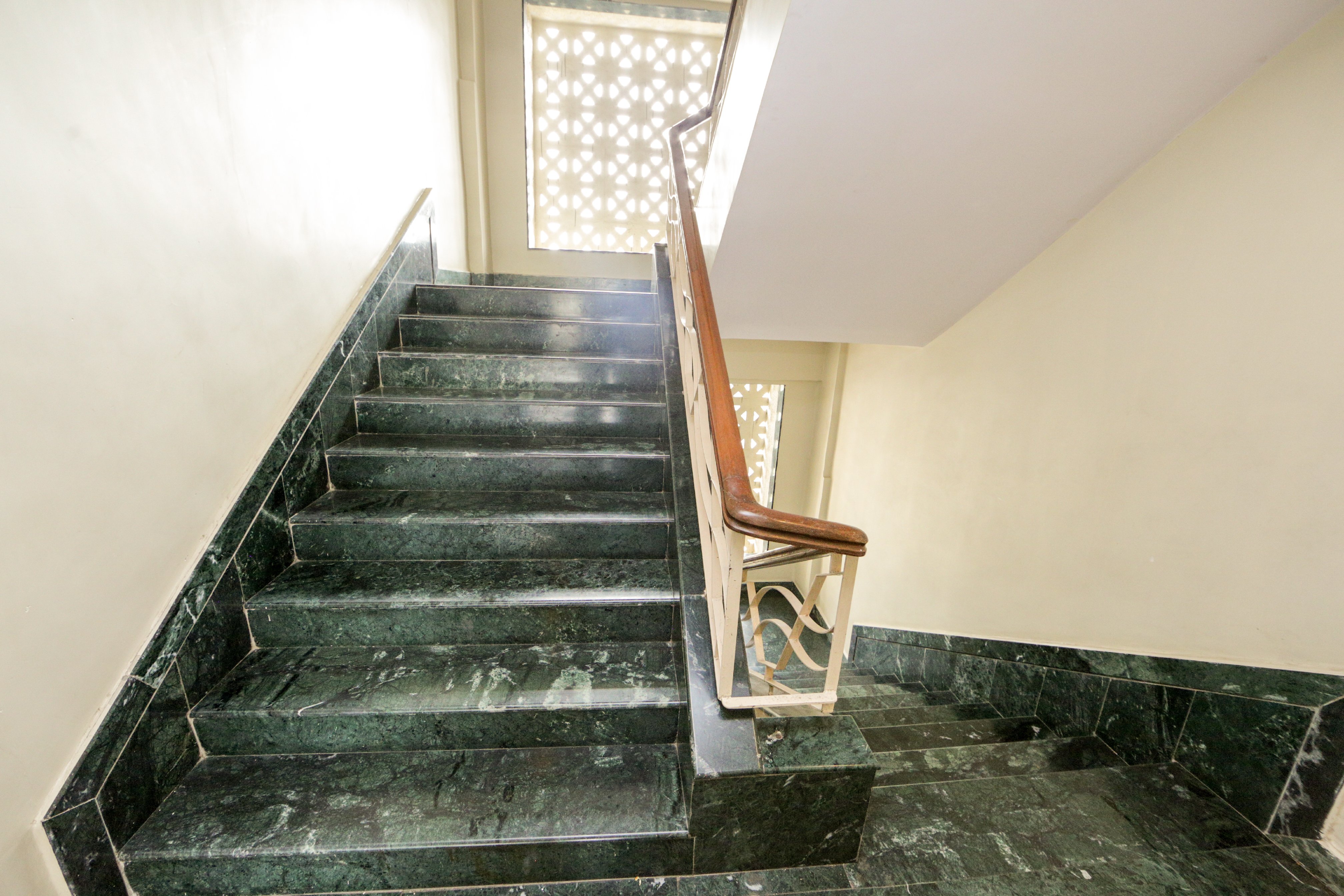 Hotel Lucky Goregaon - Tap to explore photos
