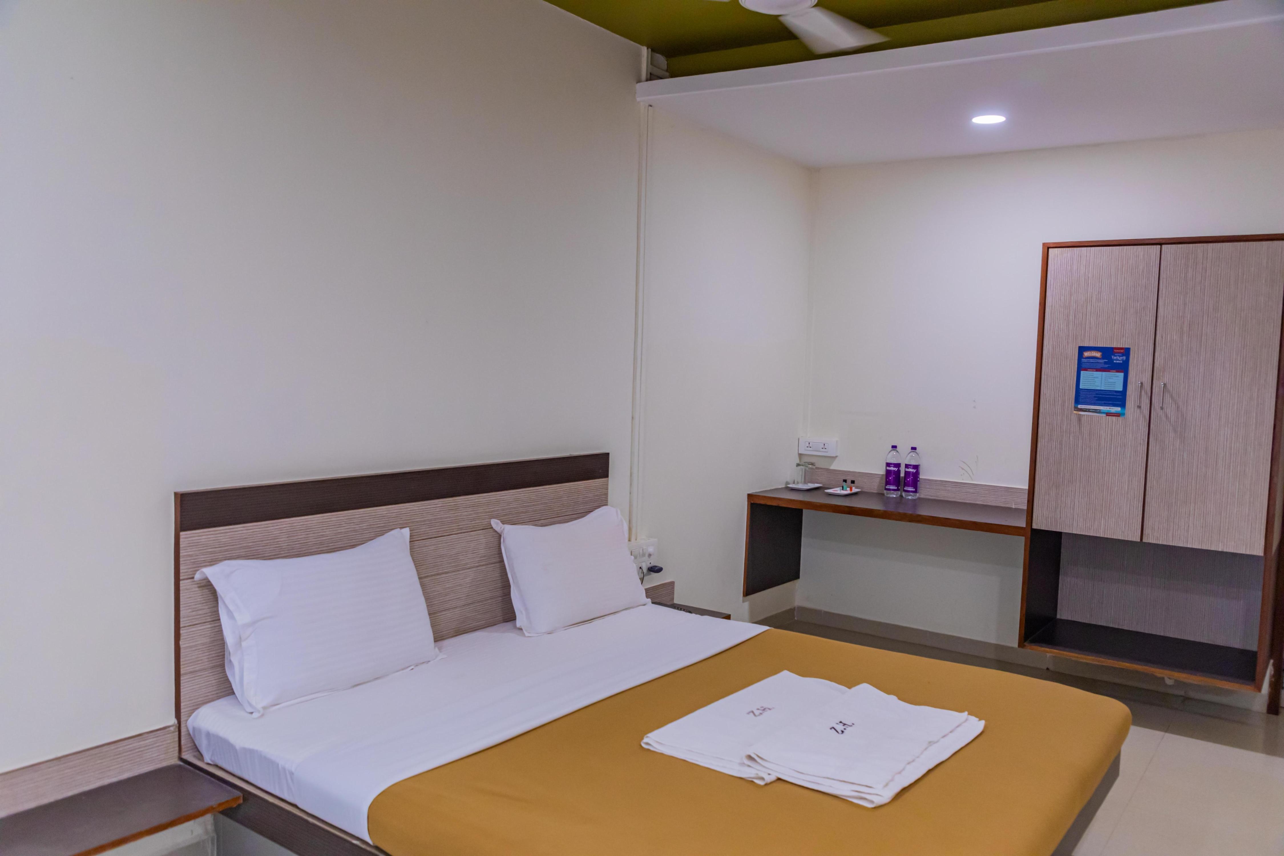 Tarkarli Niwas Nyahari | Rooms & Restaurant - Tap to explore photos