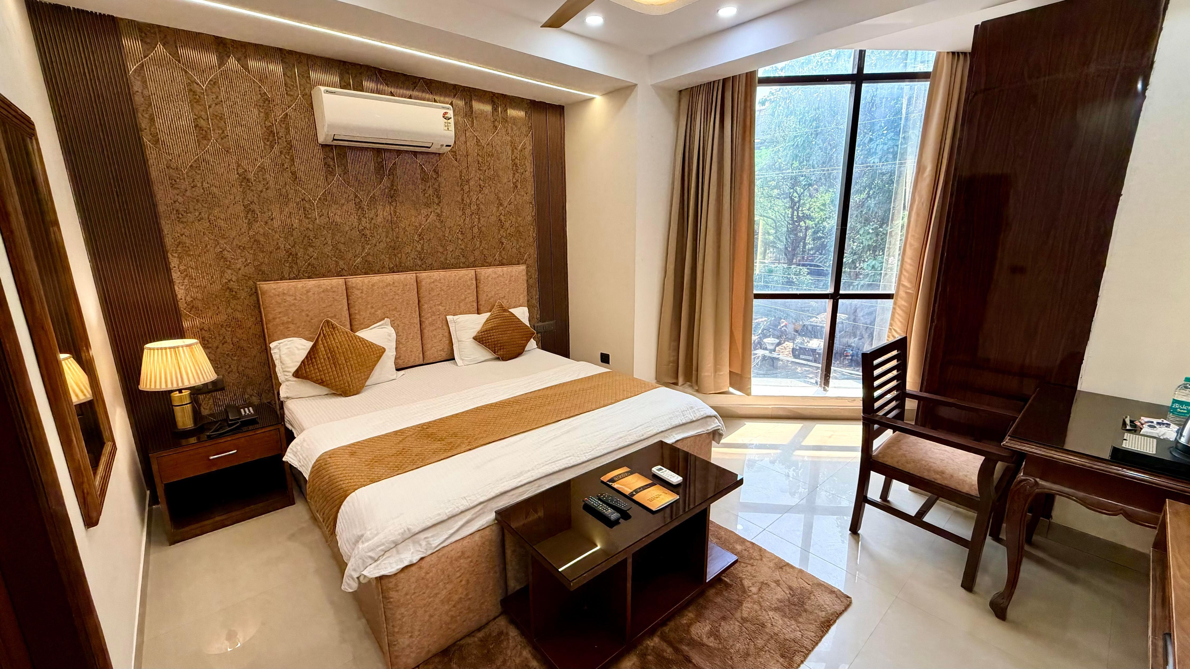 Kashish Residency - Premium Rooms - Tap to explore photos