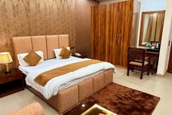 Kashish Residency & Banquet