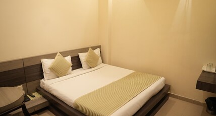 Hotel Sundaram Room Type - Deluxe Room Hotel Sundaram Room Type - Deluxe Room