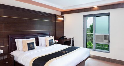 Foxoso Taj View Agra Room Type - Premium Room