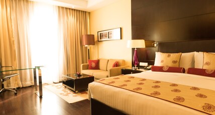 Jaipur Marriott Hotel Room Type - Deluxe King City View with Bathtub