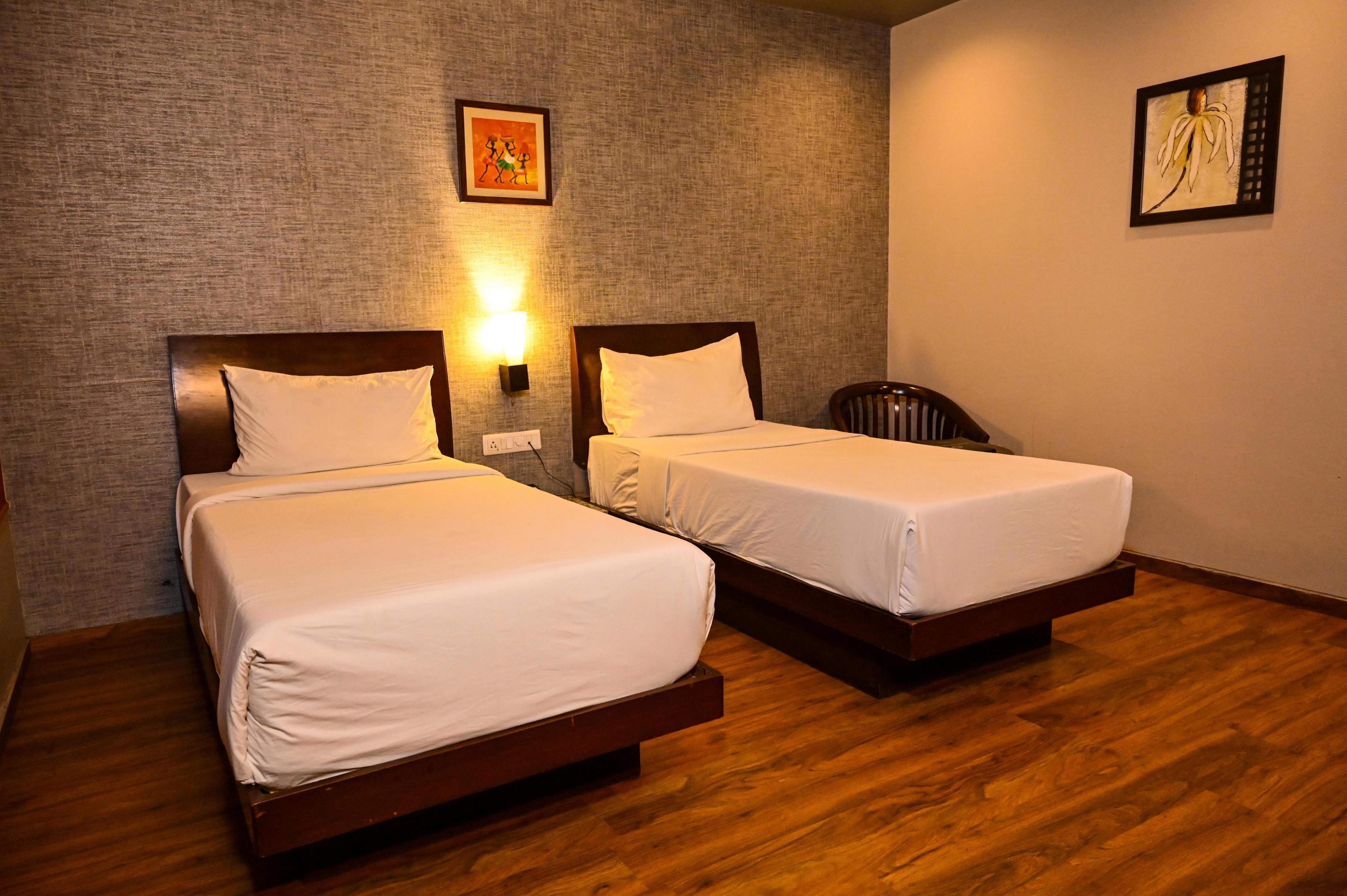Hotel Lemon Park Room Type - DELUXE TWIN BED ROOM