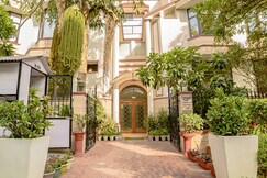 Ahuja Residency, Dlf Phase II