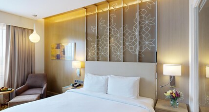 Radisson Gurugram Udyog Vihar Room Type - Deluxe Room