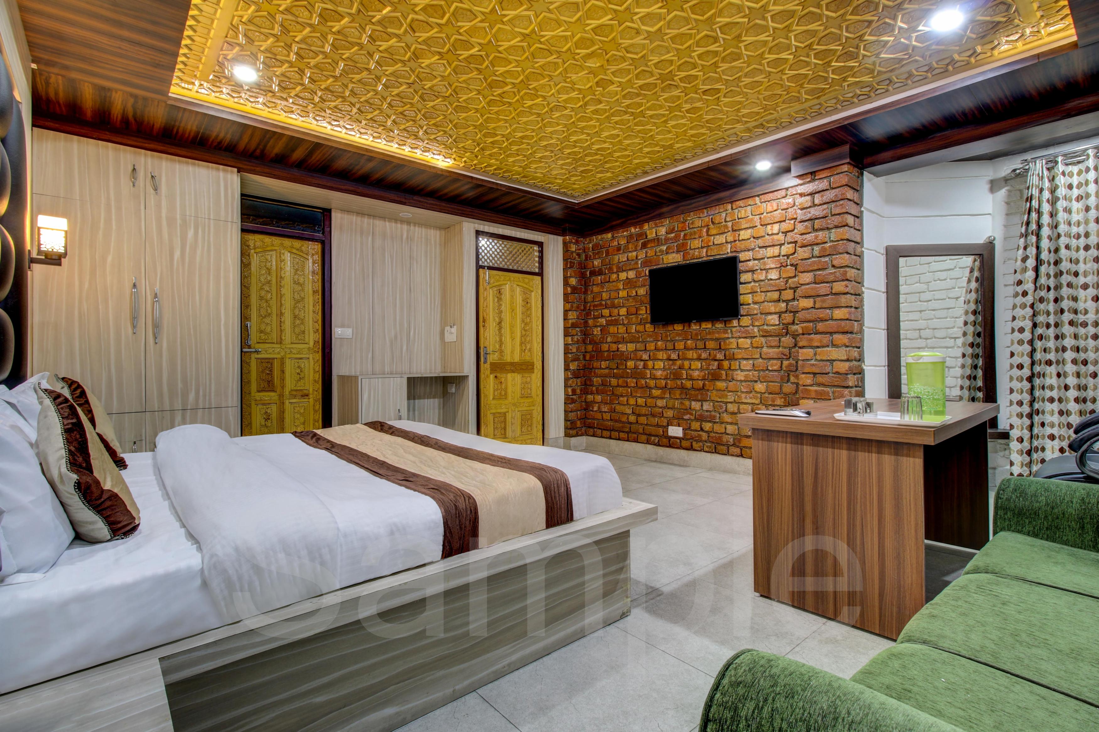 Hotel Grand Osheen Room Type - Deluxe Room Non AC