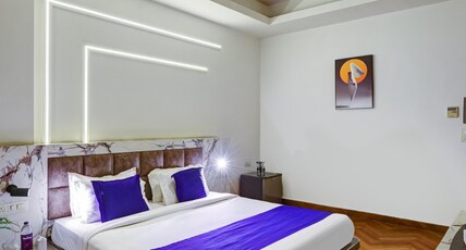 Square 9 Inn - A Boutique Hotel Room Type - Superior King Room